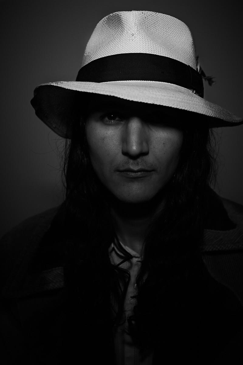 Male model photo shoot of TomTom022