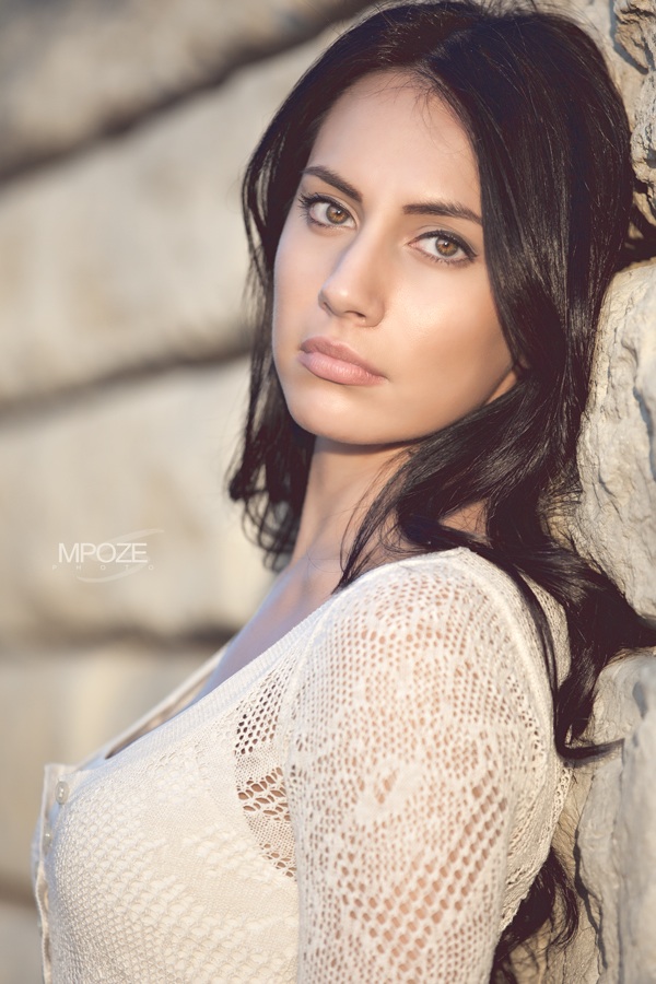 Female model photo shoot of Carolina Castillo