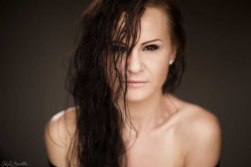 Female model photo shoot of Natalie _Sudden