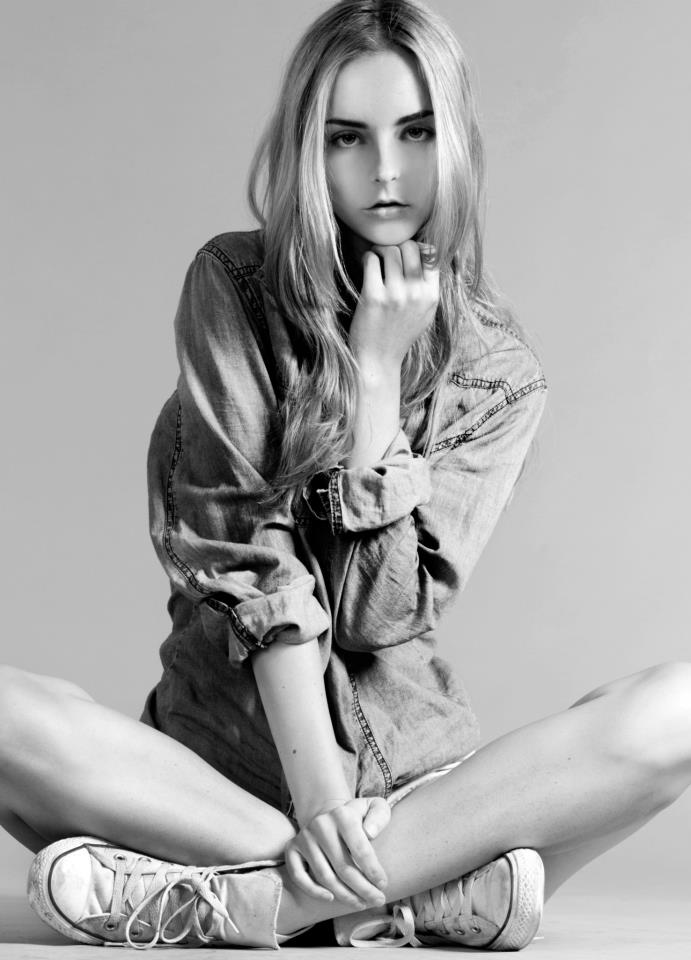 Female model photo shoot of Fiona V Pitt in London