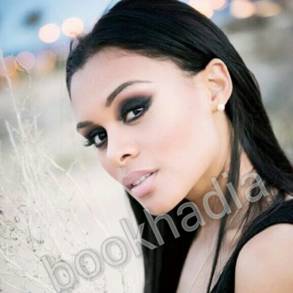 Female model photo shoot of bookhadia