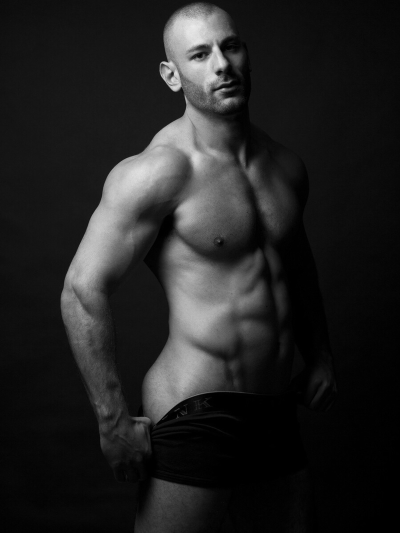 Male model photo shoot of Michael Mio