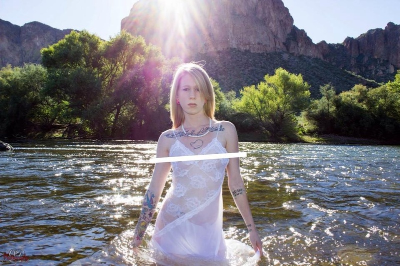 Female model photo shoot of Bellababyy in Salt River , az