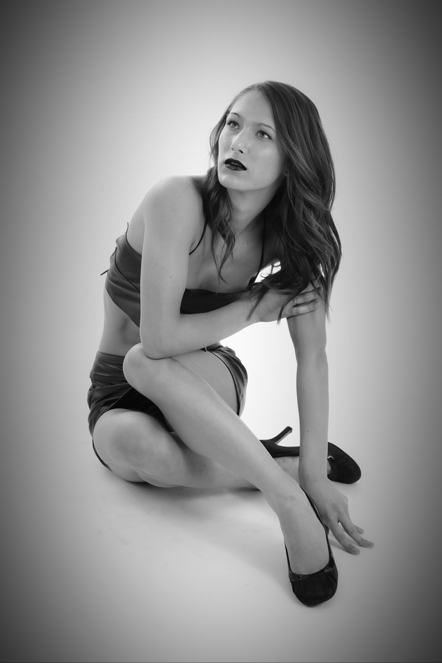 Female model photo shoot of Lyanna Bennett