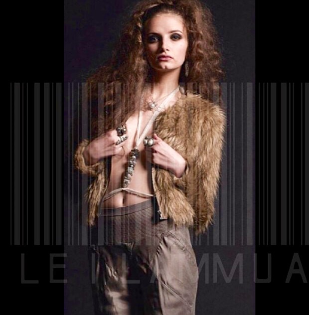Female model photo shoot of Leilammua 