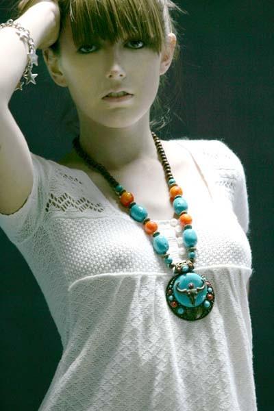 Female model photo shoot of SweePea93