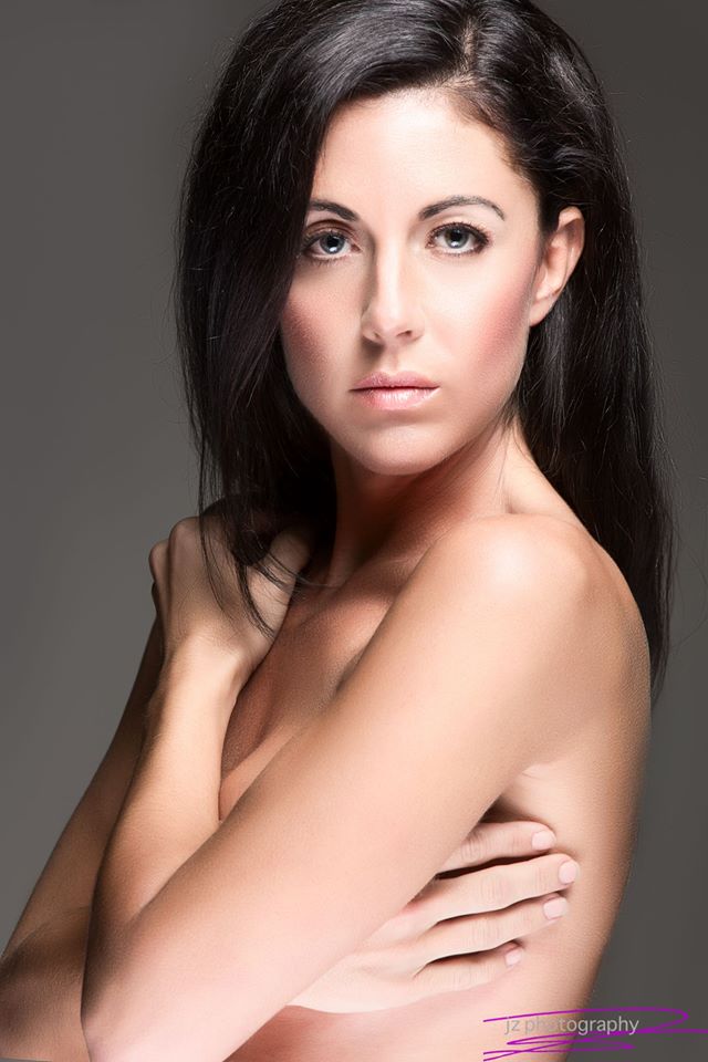 Female model photo shoot of Danielle Ayo