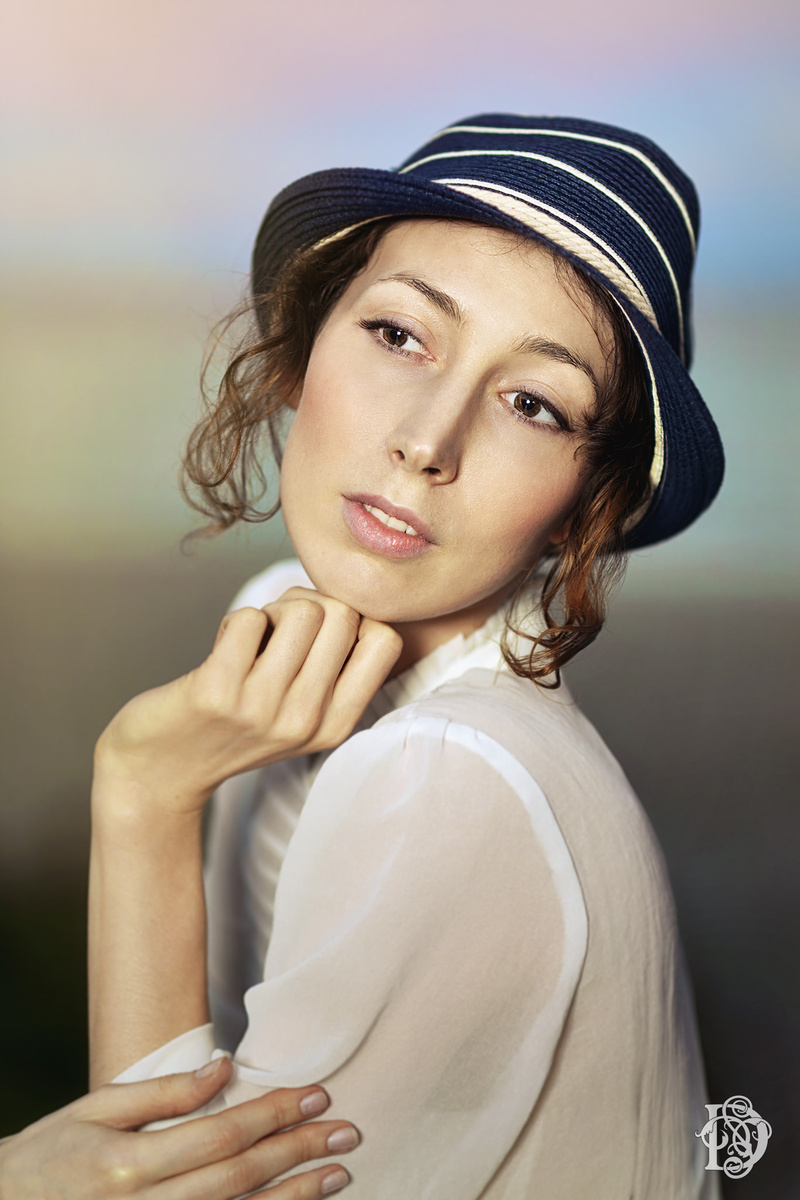 Female model photo shoot of Iuliia