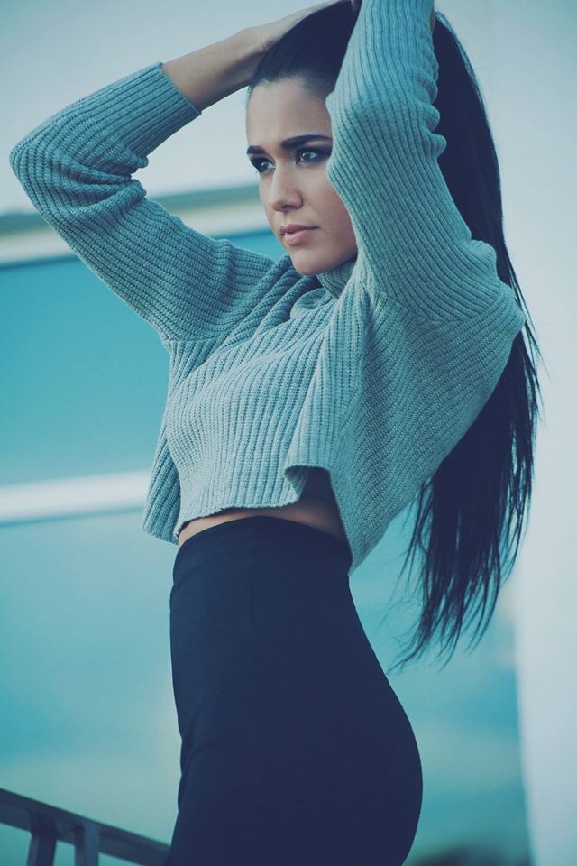 Female model photo shoot of stylesofviolet