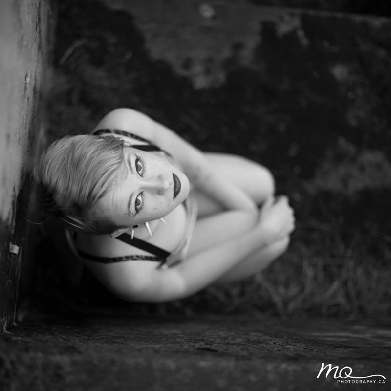 Female model photo shoot of Ali-Jane by mqphotography