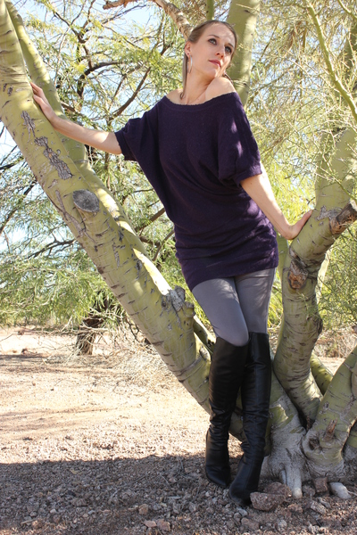 Female model photo shoot of Hipipsee in Papago Park