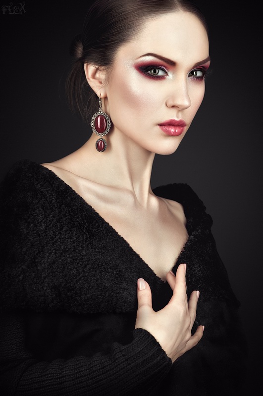 Female model photo shoot of Varava Svetlana