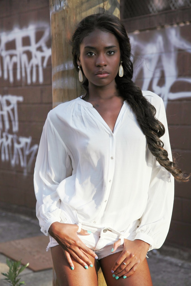 Female model photo shoot of Shionnaaa in Philadelphia, PA