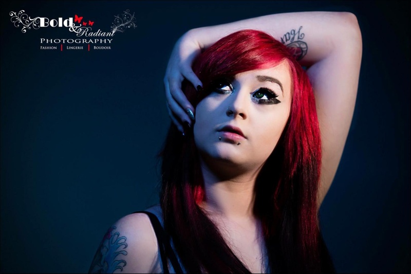 Female model photo shoot of ScarletScares