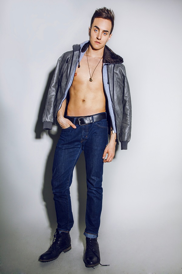 Male model photo shoot of Catlin Franks