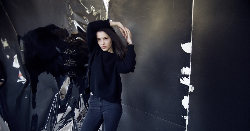 Female model photo shoot of Aly Savchenko