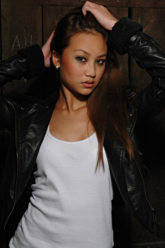 Female model photo shoot of ashleydazzleheat