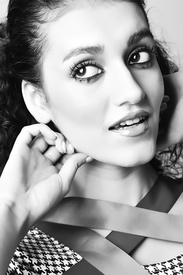 Female model photo shoot of Aisha Nabi