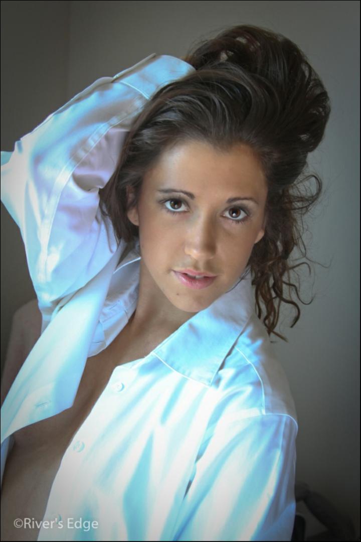 Female model photo shoot of Julia_Kristi