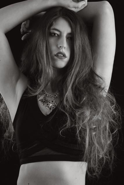 Female model photo shoot of LisaRosett