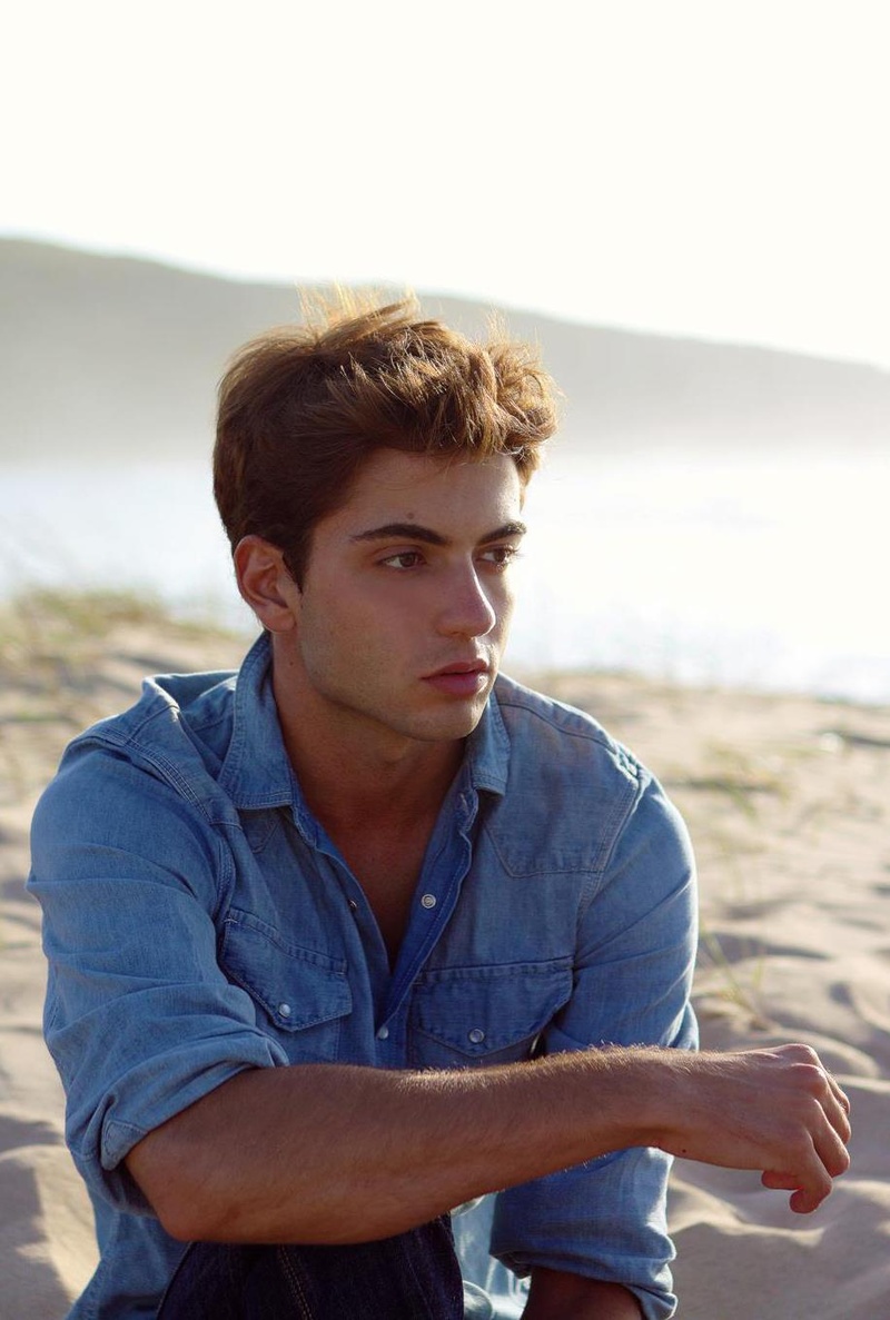 Male model photo shoot of Gonzalorochato in Portugal