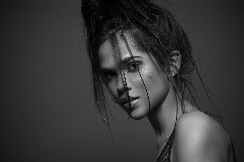 Female model photo shoot of Nathalia Polanco