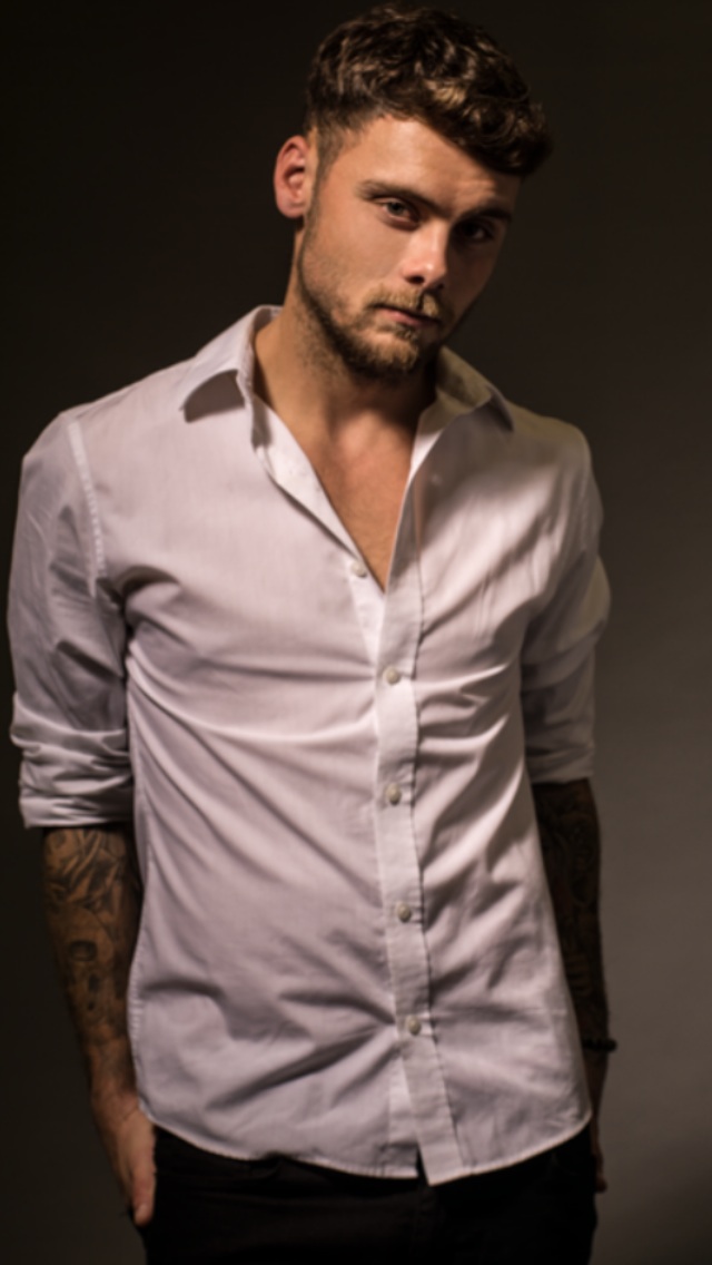 Male model photo shoot of Dean Race
