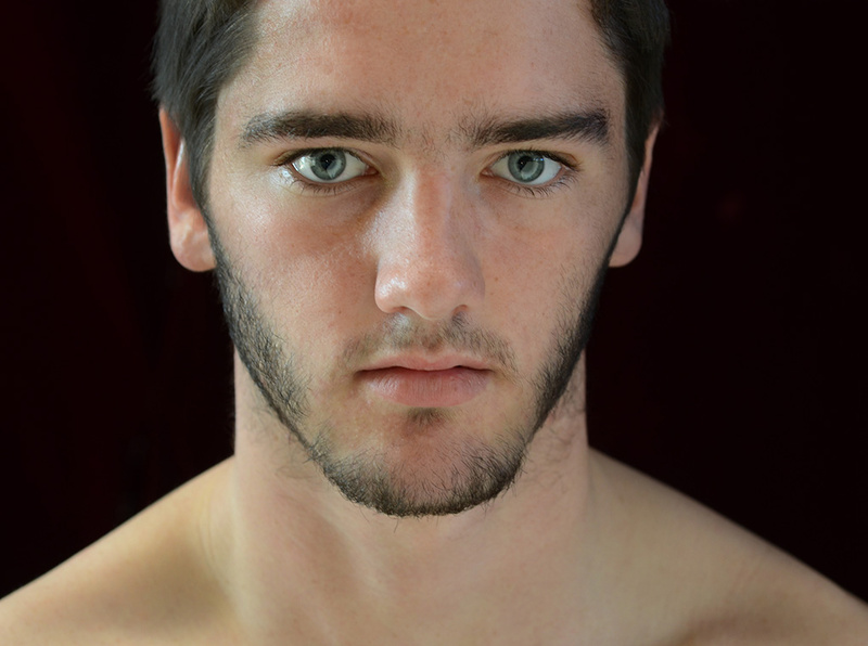 Male model photo shoot of Erdy by David Teplica