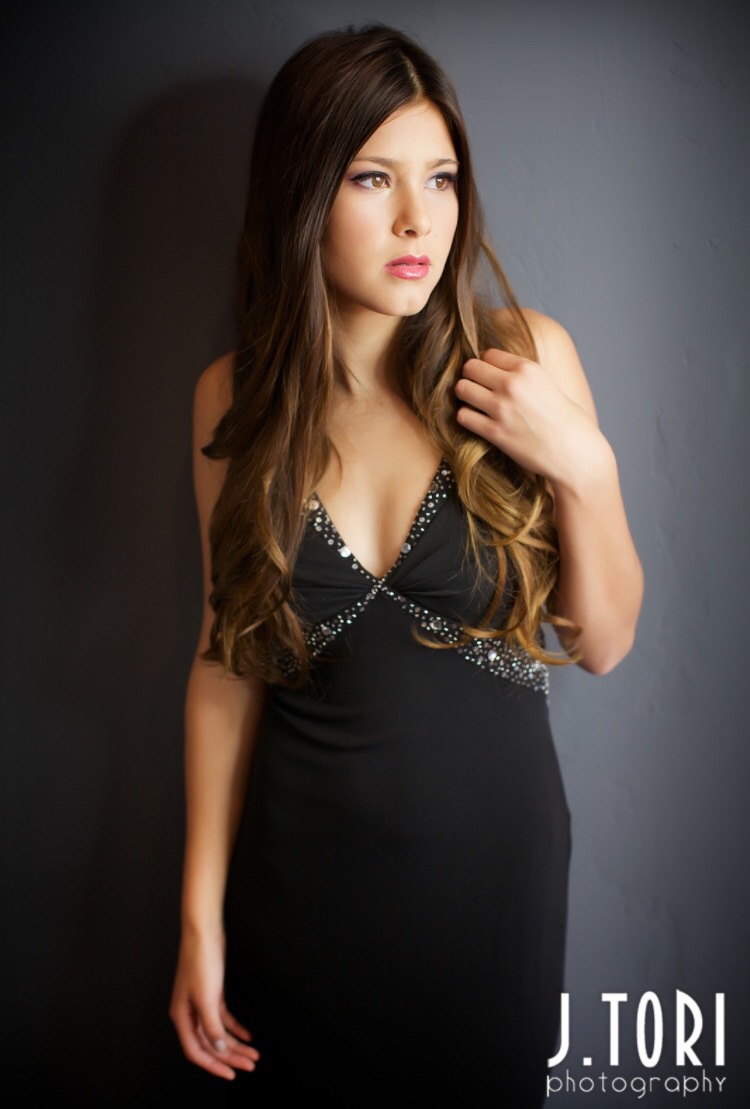 Female model photo shoot of AnikaViolet in Ventura