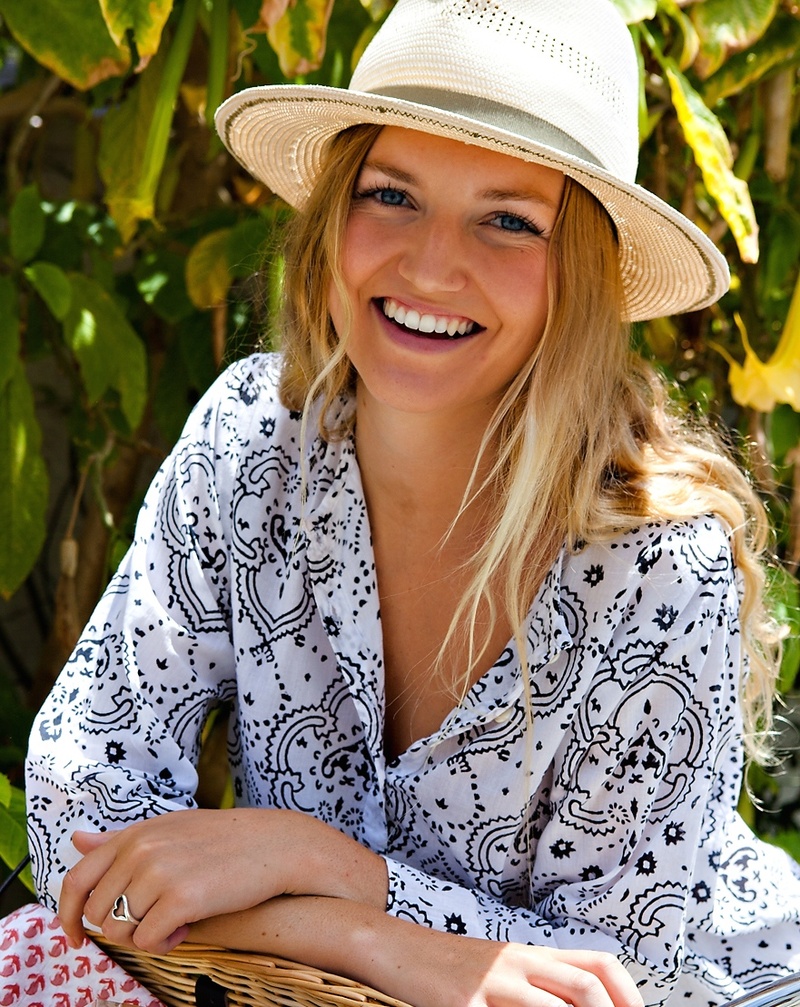Female model photo shoot of Mia Leslie  in Balboa Island