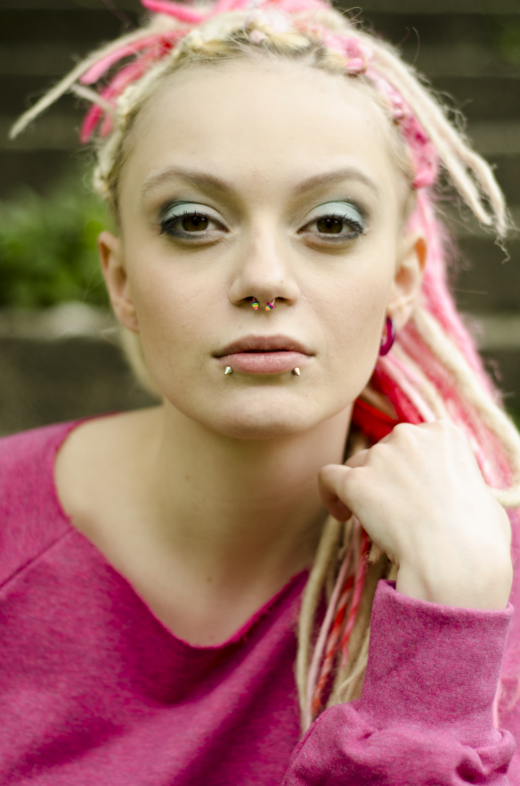 Female model photo shoot of Sasha Synthetic