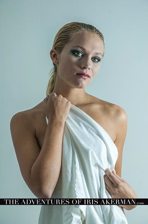 Female model photo shoot of Iris Akerman
