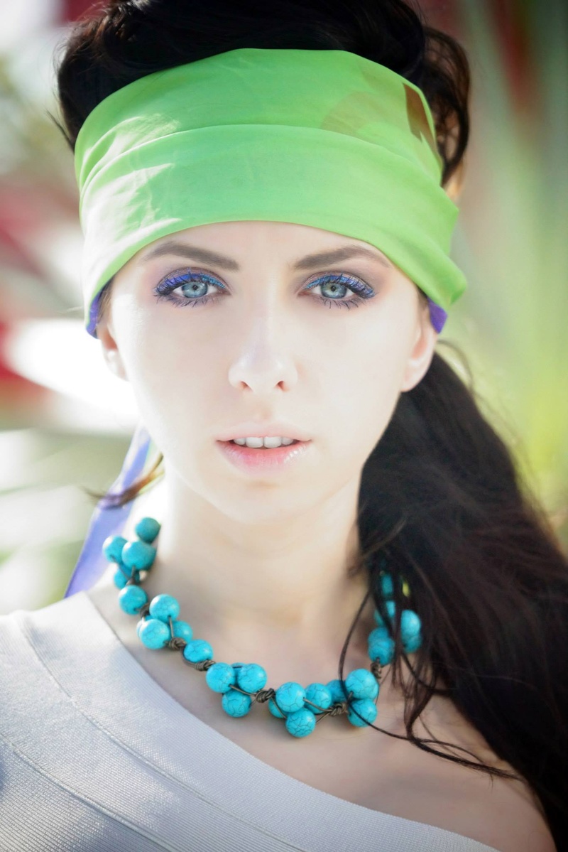 Female model photo shoot of yana milanberg