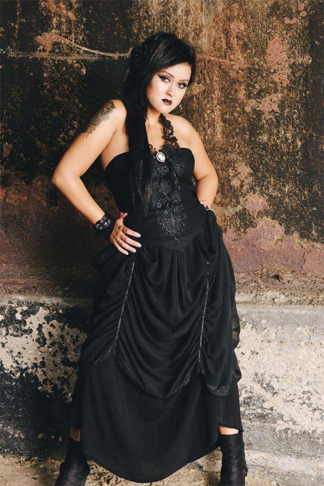 Female model photo shoot of VioletteSyn