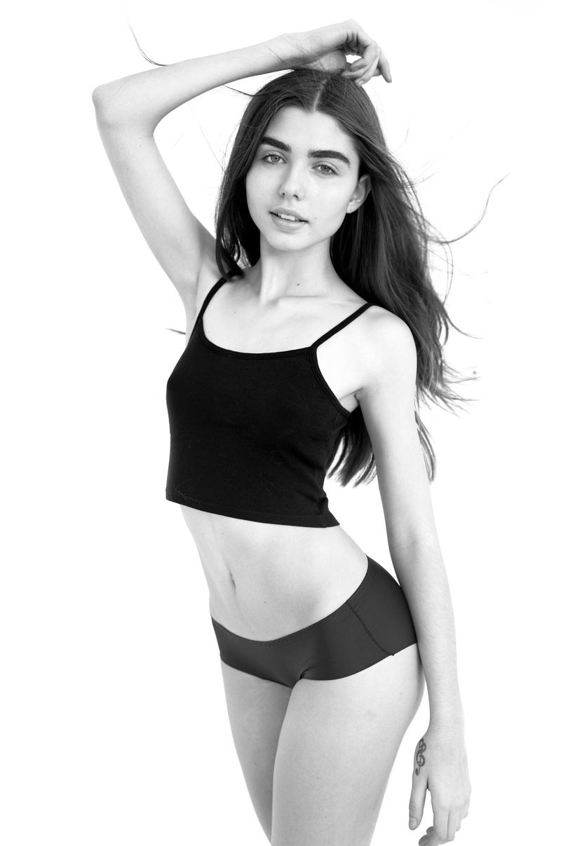 Female model photo shoot of HunterHallModel in Miami