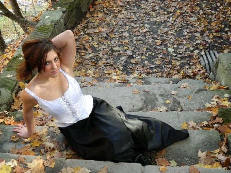 Female model photo shoot of iveycrystal