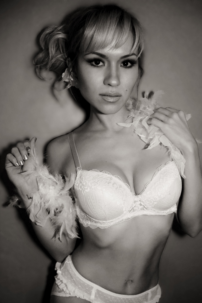 Female model photo shoot of yulietokes in Las Vegas, NV
