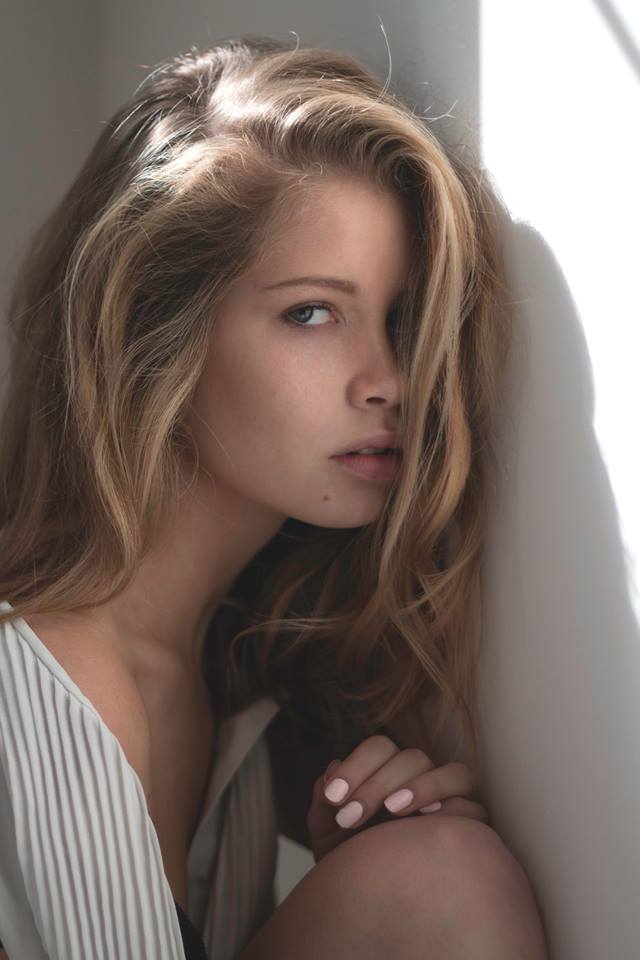 Female model photo shoot of La Brea