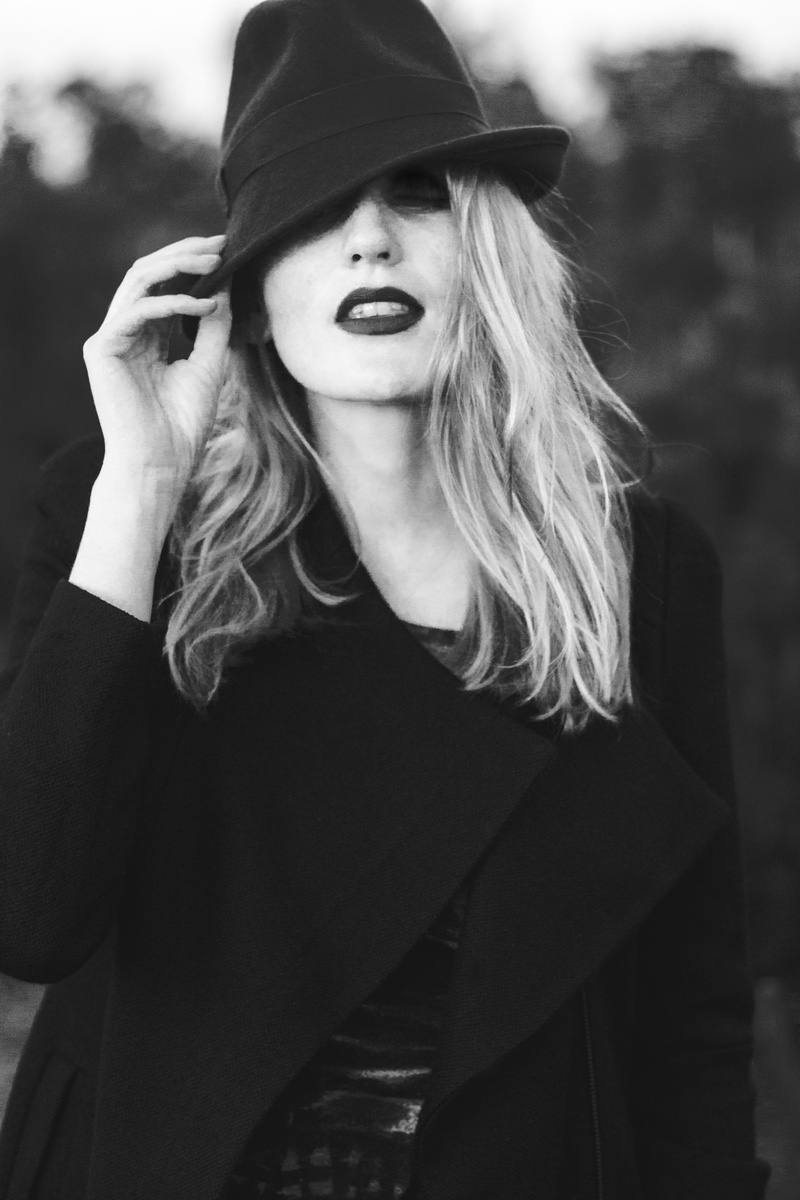 Female model photo shoot of Kate H Doherty