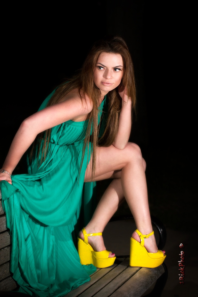 Female model photo shoot of Anna Kalynovska