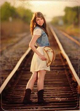Female model photo shoot of elizabeth1316 in Kemah, Texas