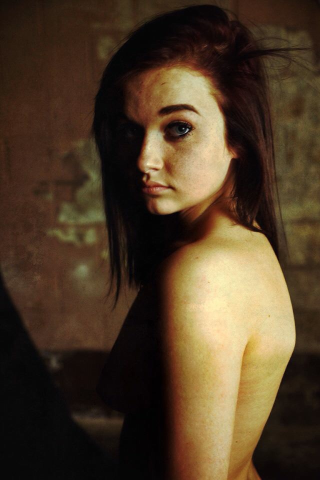 Female model photo shoot of Kennidi Drake
