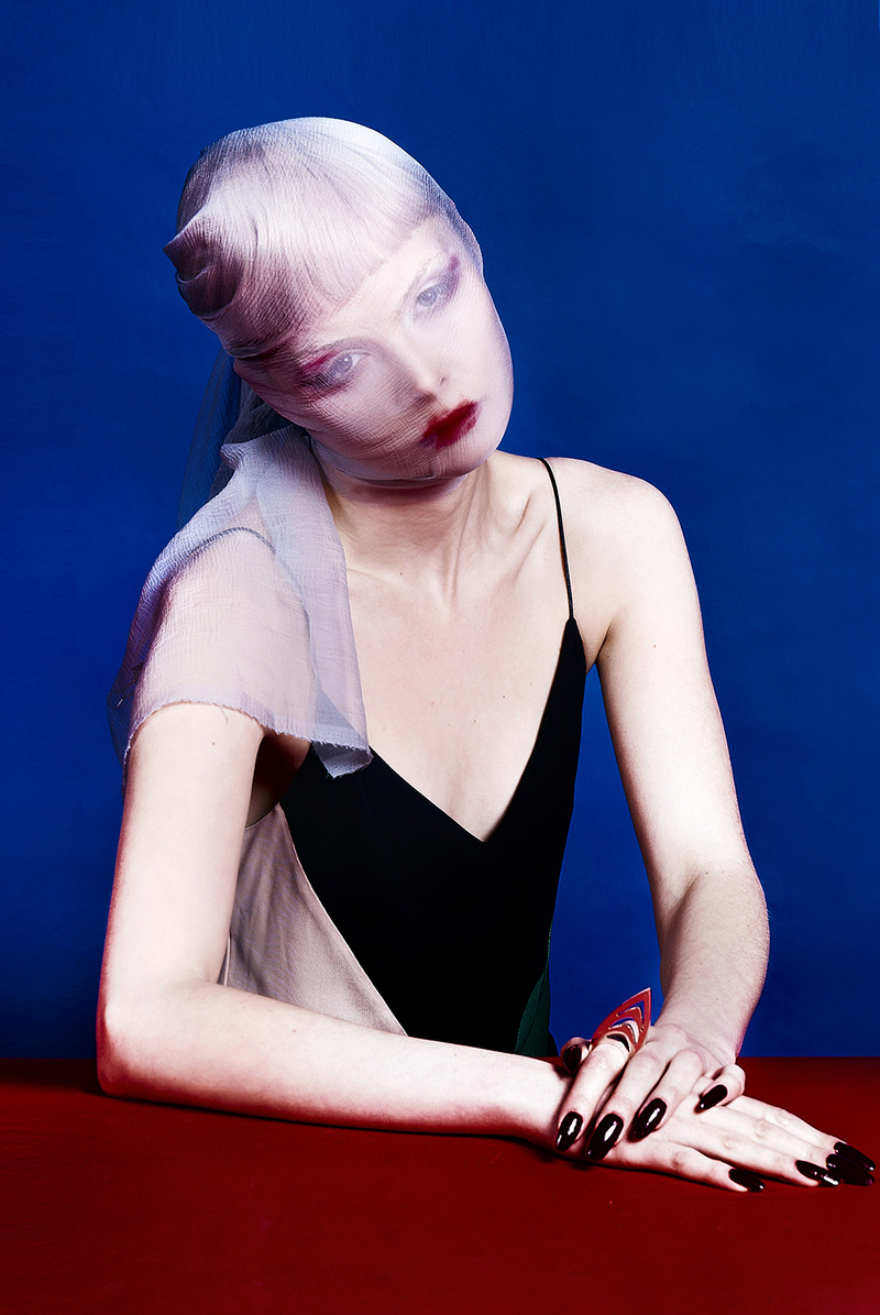 Female model photo shoot of Anna Volosenko