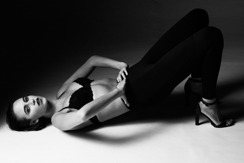 Female model photo shoot of Danielle Lauer