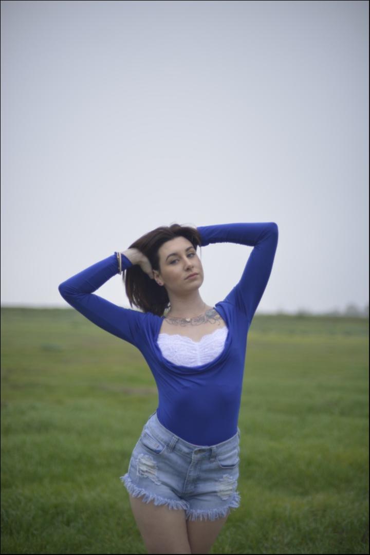 Female model photo shoot of AndreaLynnn