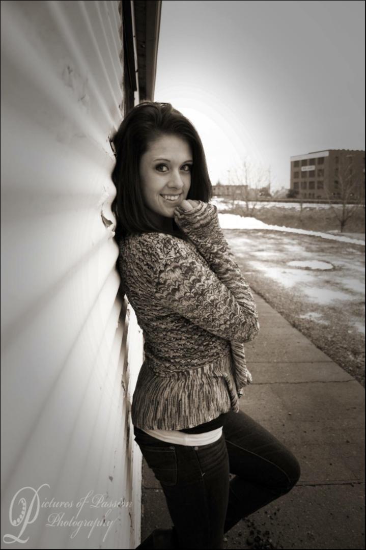 Female model photo shoot of Lauren reamer in Spokane, WA