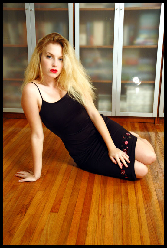 Female model photo shoot of Ambernikki