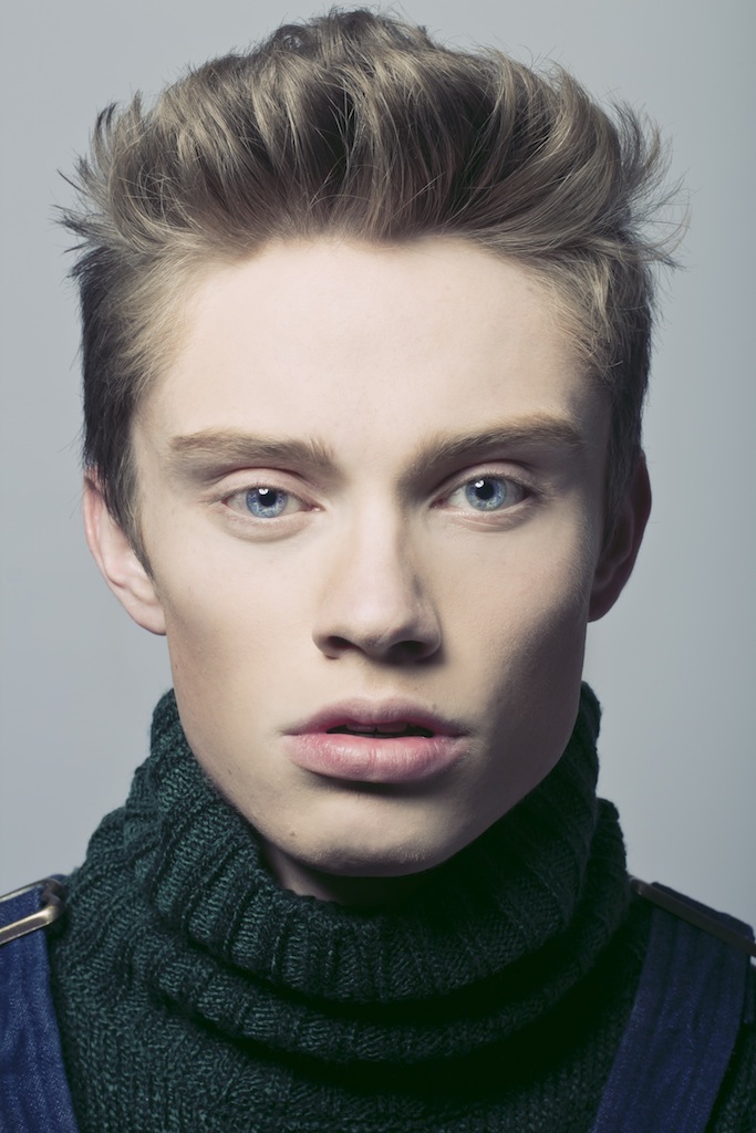 Male model photo shoot of Matthew Dwight Lincoln