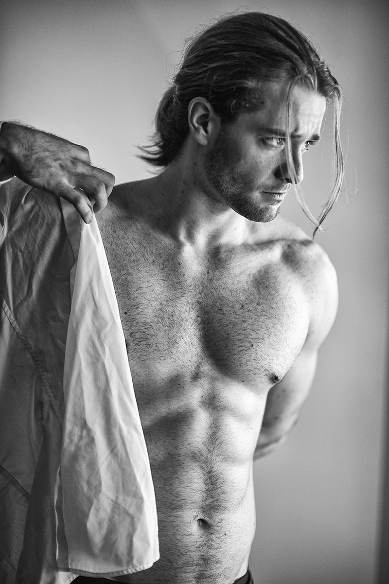 Male model photo shoot of Eric Tippett