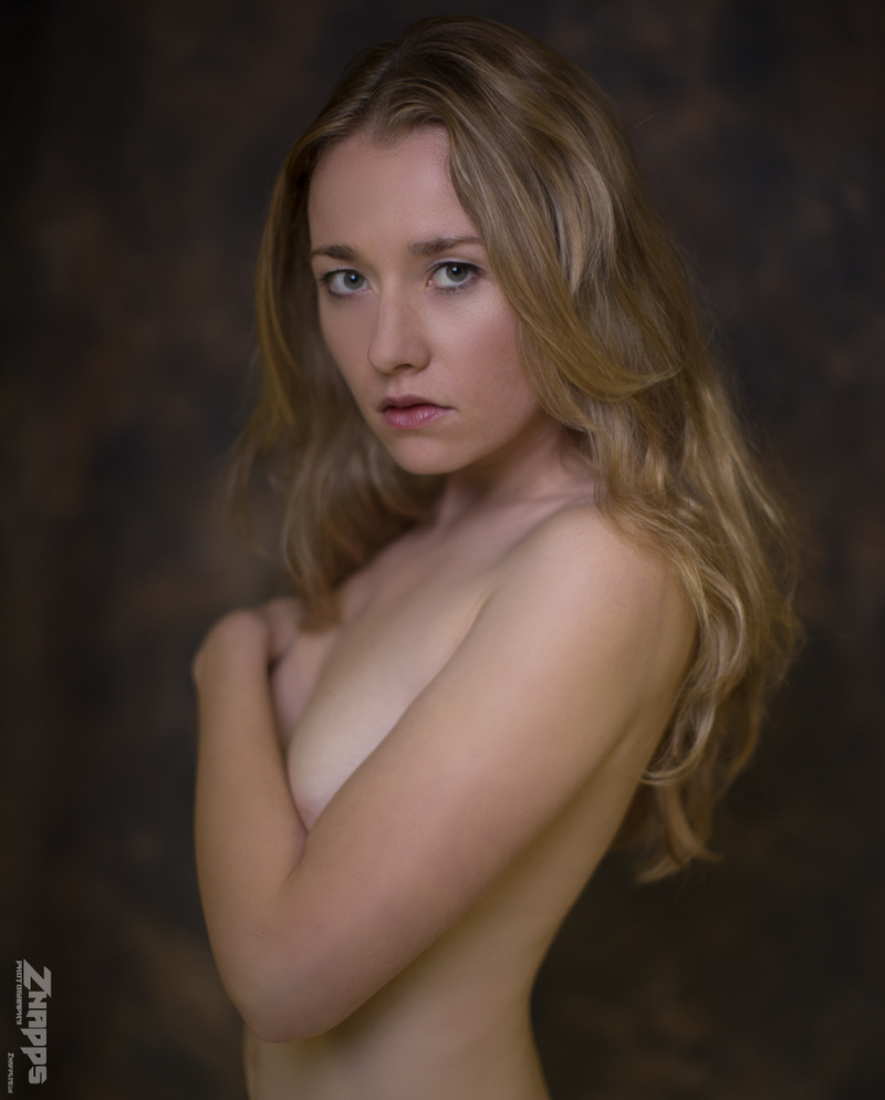 Female model photo shoot of Masha333